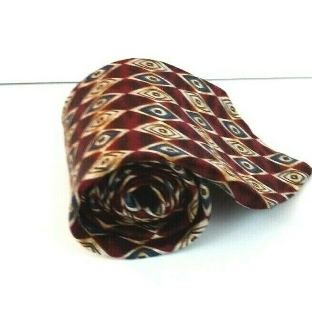 Geoffrey Beene Silk Red Geometric Tie - Picture 2 of 4